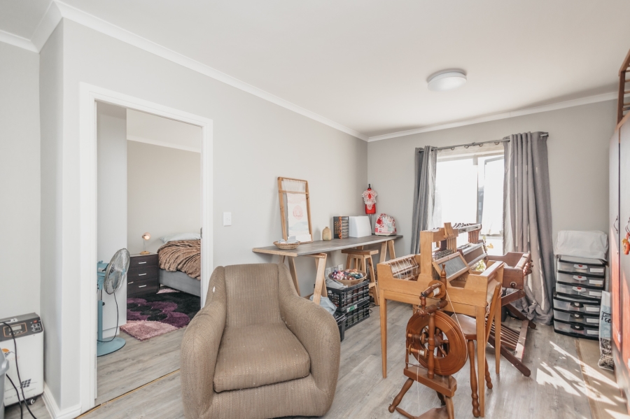 To Let 2 Bedroom Property for Rent in Haasendal Western Cape